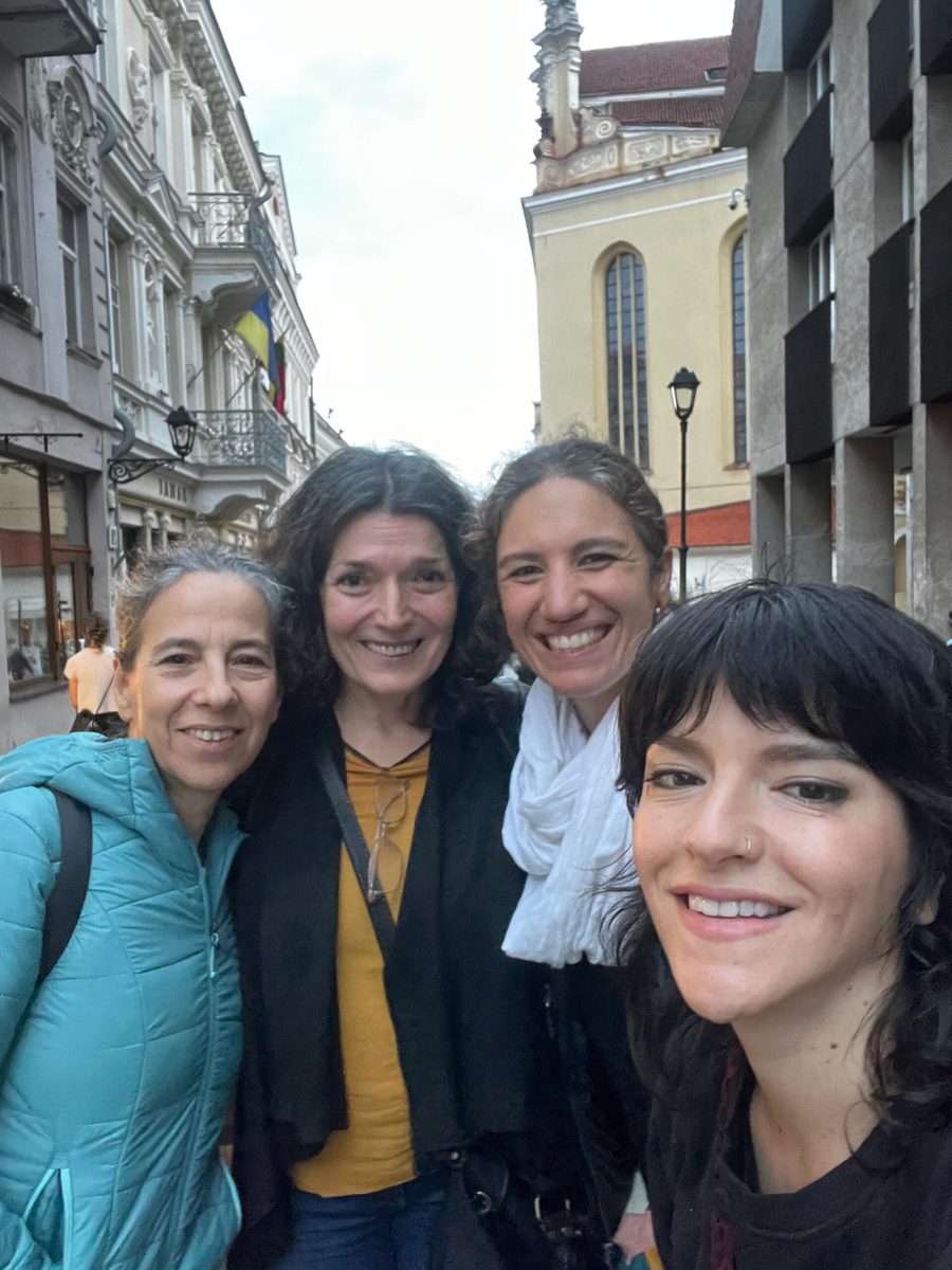 Taller «Looking for vitality through embodied practices»